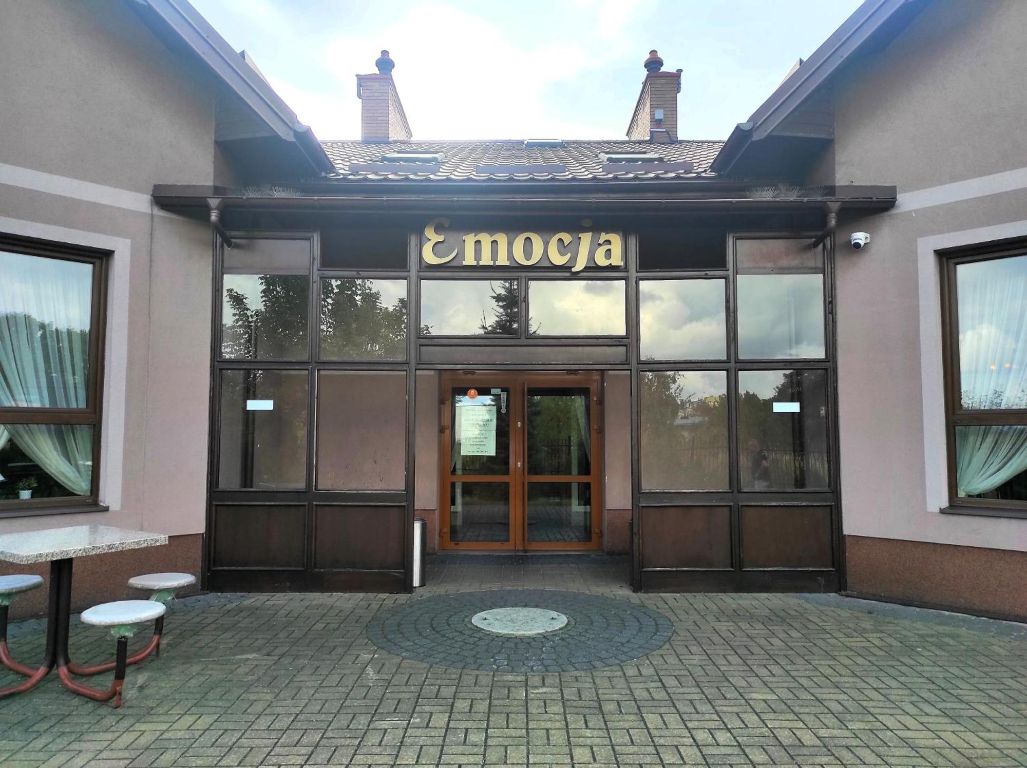 Pensjonat Emocja Leczna エクステリア 写真